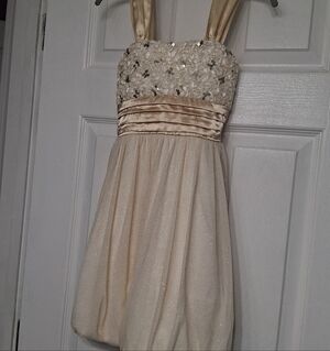 Speechless Cream and Gold Kids Formal Dress  Size 7.     02